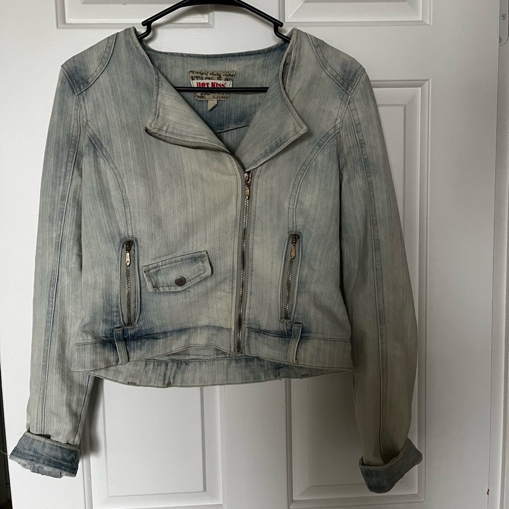 Hot Kiss zip up Jean jacket NWOT